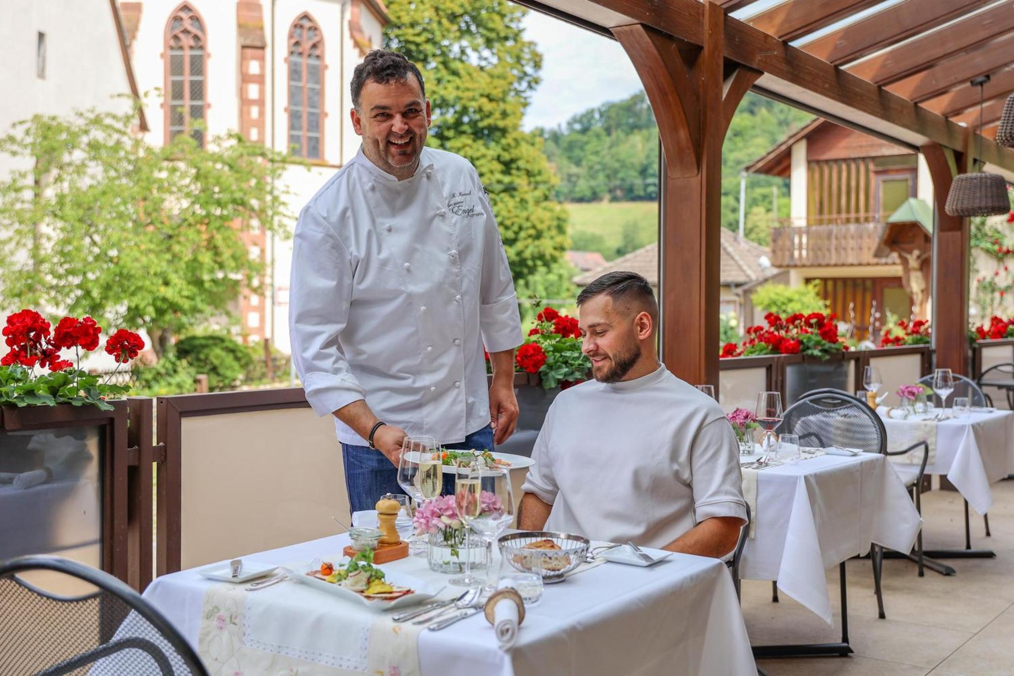 Hotel-Gasthaus Goldener Engel Glottertal Zewnętrze zdjęcie