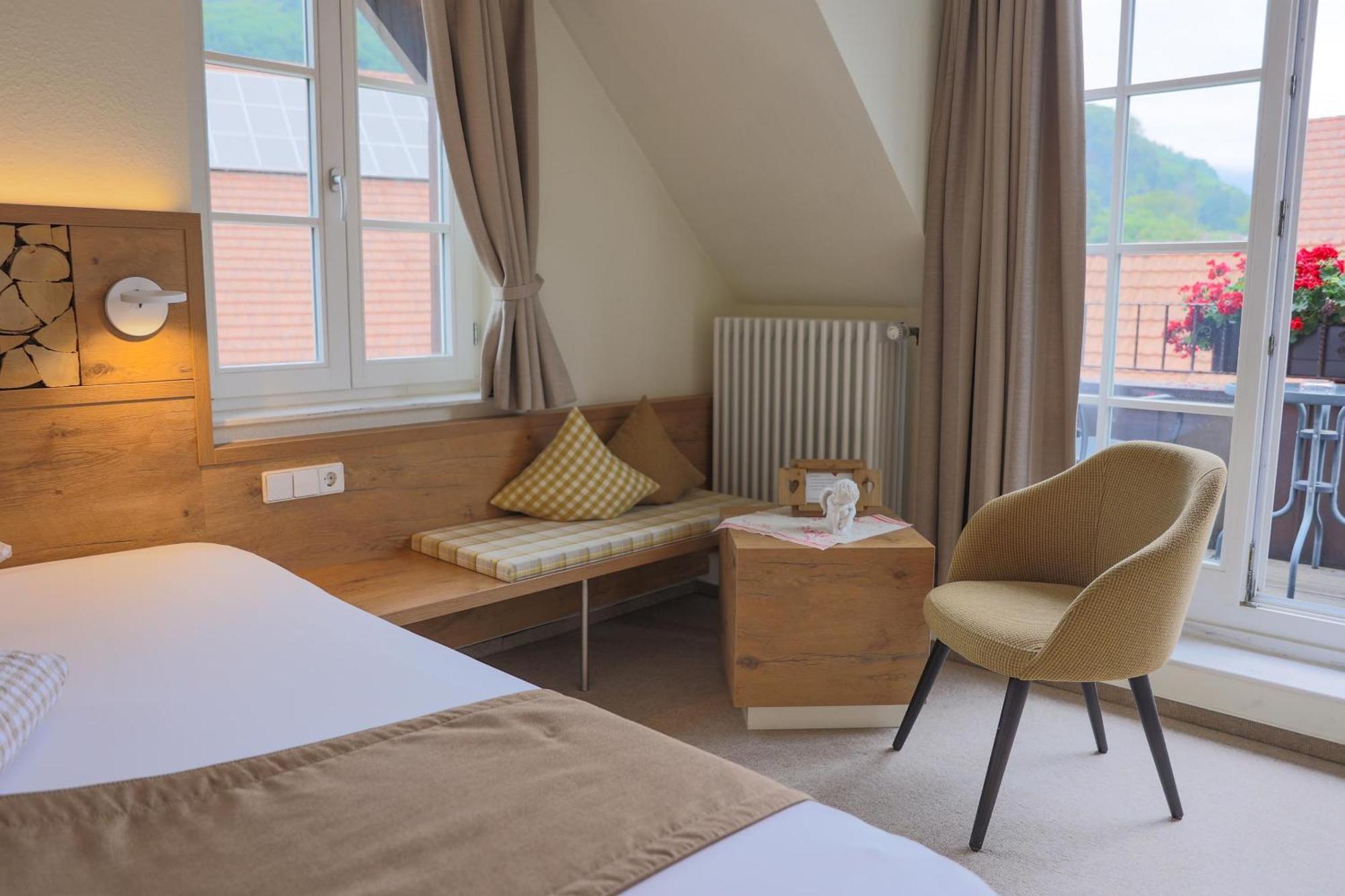 Hotel-Gasthaus Goldener Engel Glottertal Zewnętrze zdjęcie