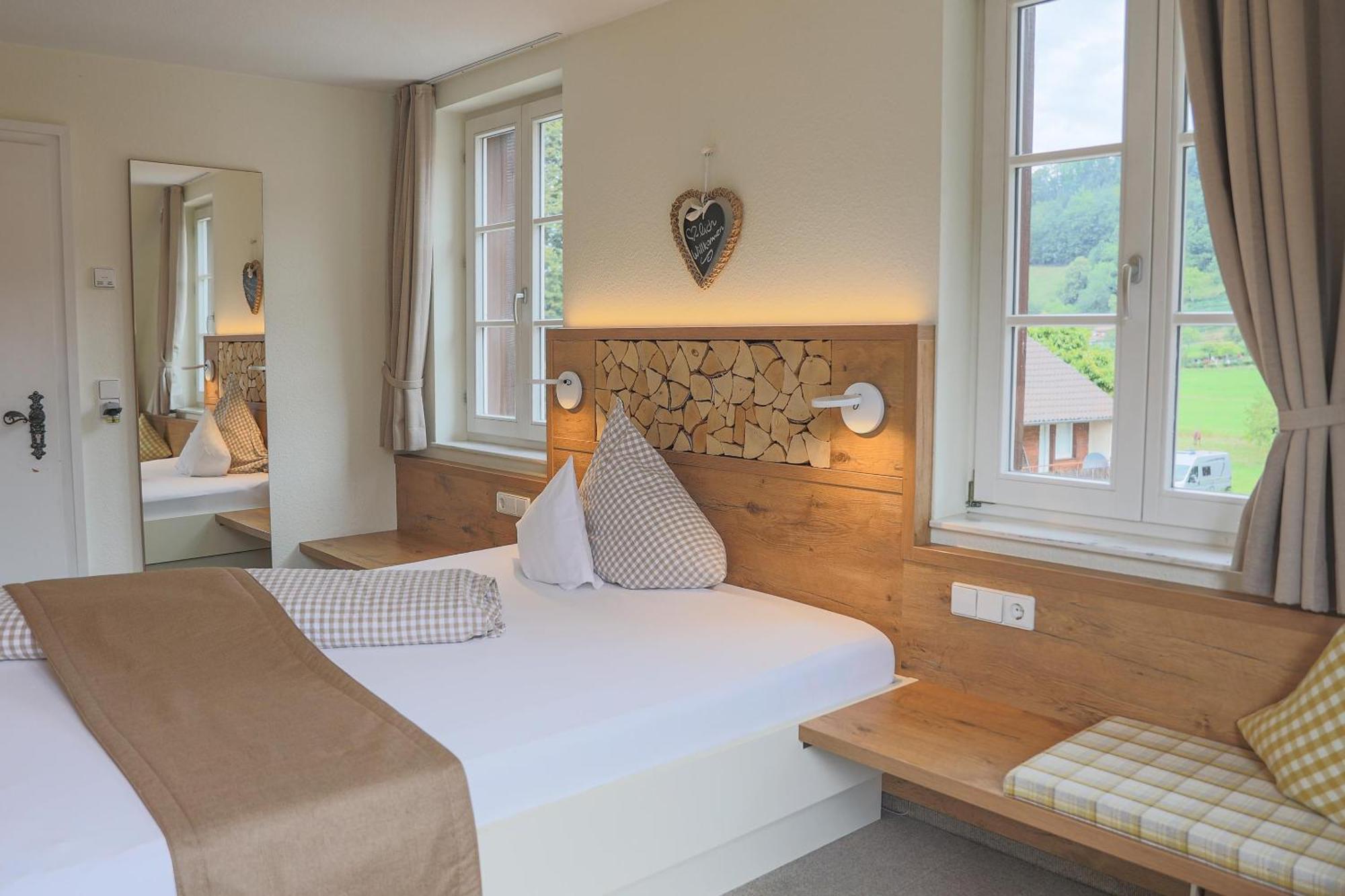 Hotel-Gasthaus Goldener Engel Glottertal Zewnętrze zdjęcie