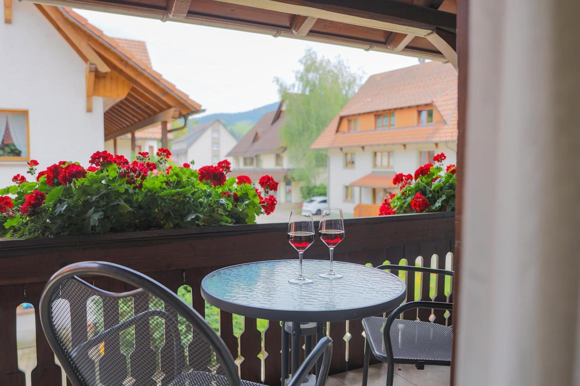 Hotel-Gasthaus Goldener Engel Glottertal Zewnętrze zdjęcie