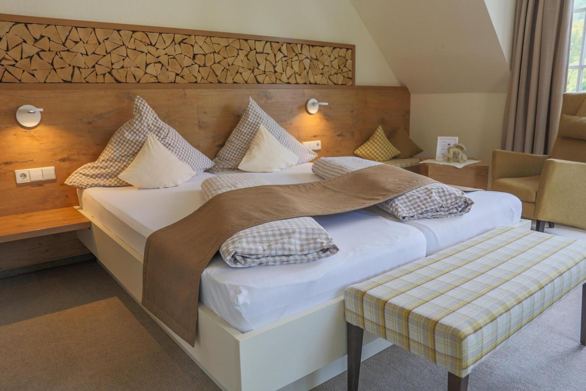 Hotel-Gasthaus Goldener Engel Glottertal Zewnętrze zdjęcie