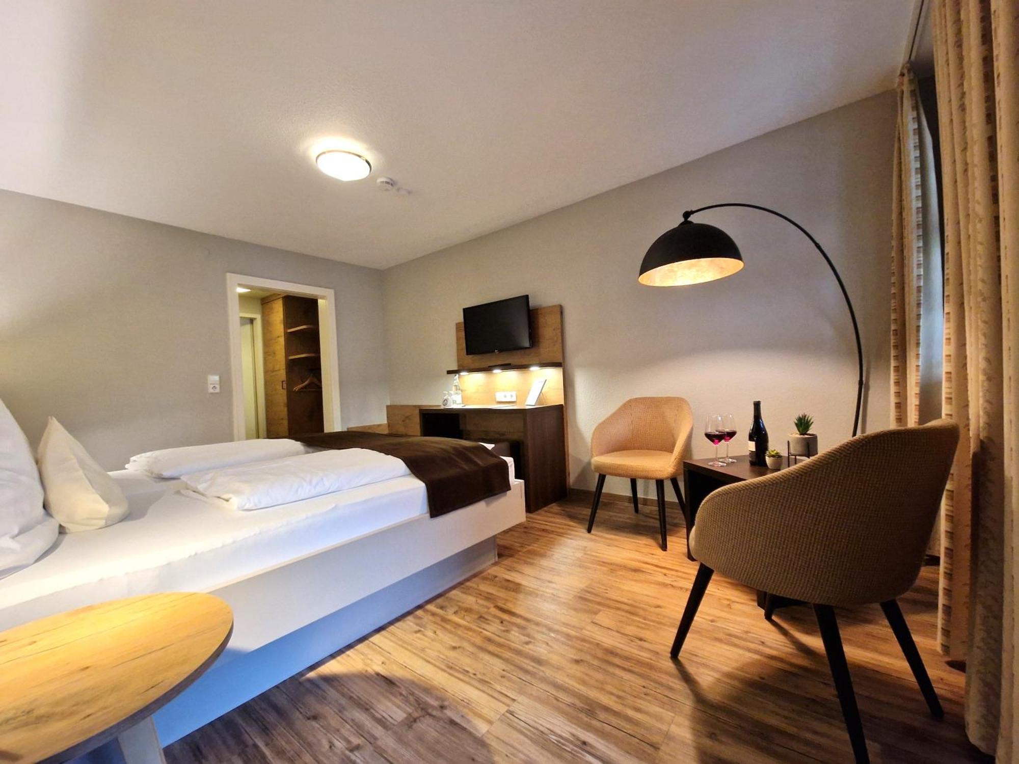 Hotel-Gasthaus Goldener Engel Glottertal Zewnętrze zdjęcie